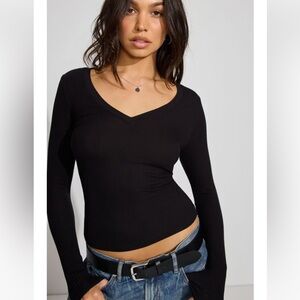 NWT Garage Ribbed Stretchy Soft Serene Deep V-Neck Long Sleeve CropTop Jet Black